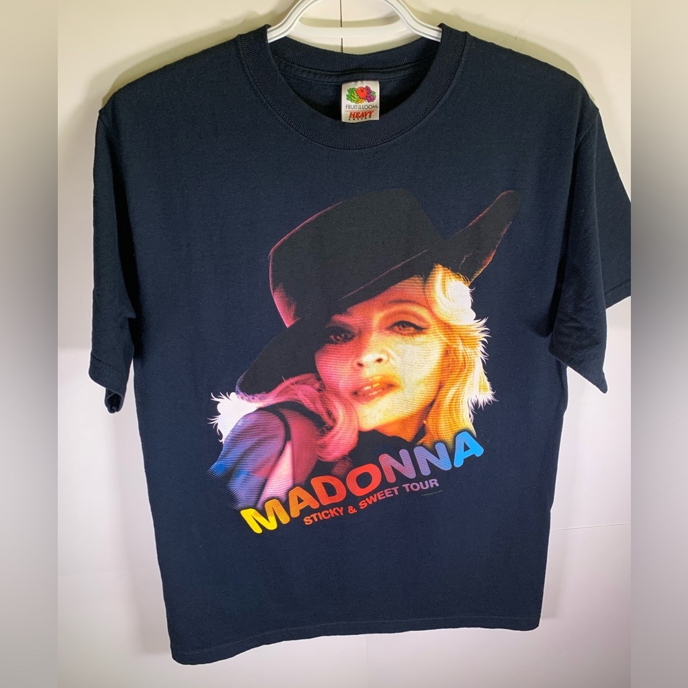 Vintage 2008 Madonna sticky and sweet tour graphic shirt